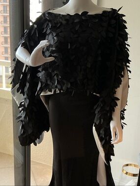 Current/Elliott Black Leaf Appliqué Cropped Tunic